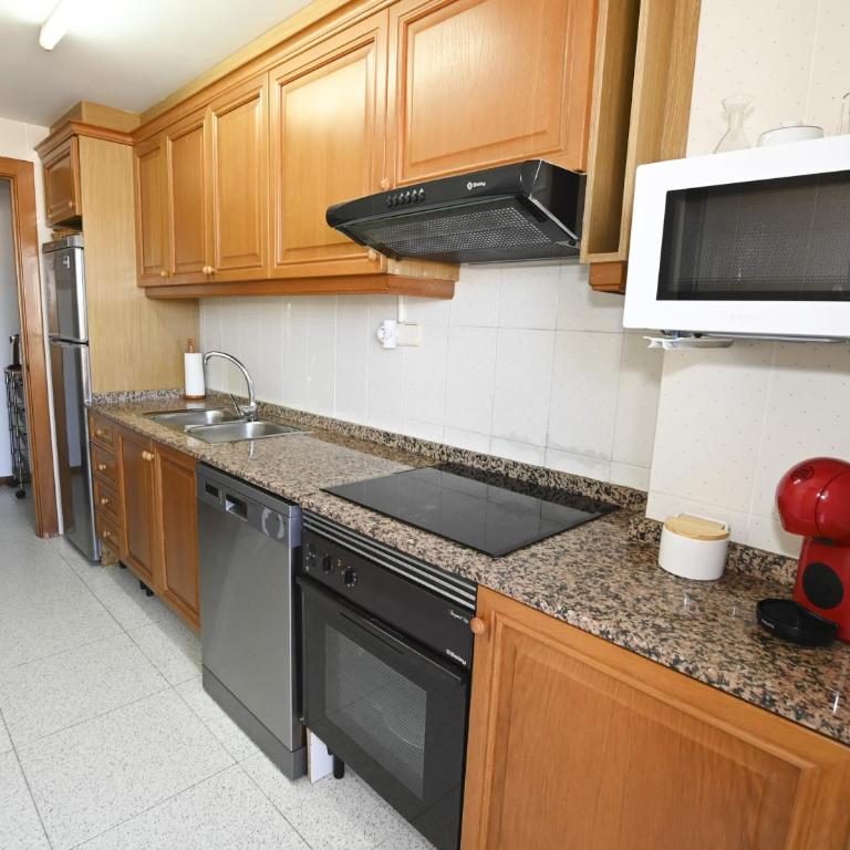 EDIFICIO CALPPLACE - Apartamento con vistas y balcón - 13