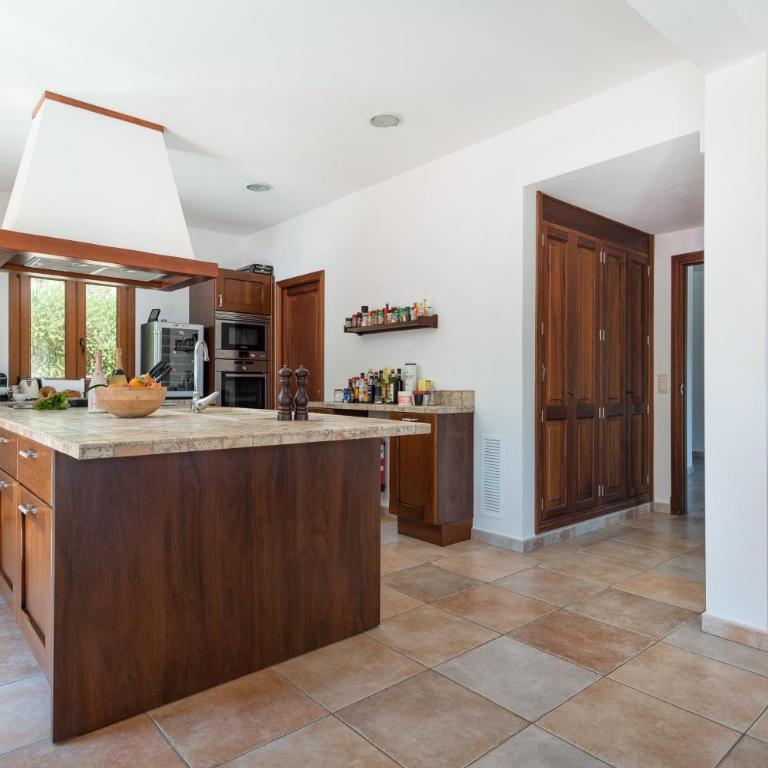 Finca es Foners en Felanitx con piscina y jacuzzis en suite - Villa - 23