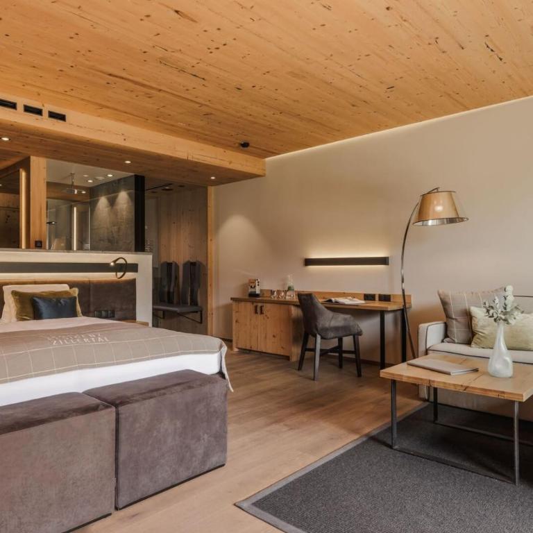 Sportresidenz Zillertal - 4 Sterne Superior - Deluxe Doppelzimmer mit Terrasse - 6