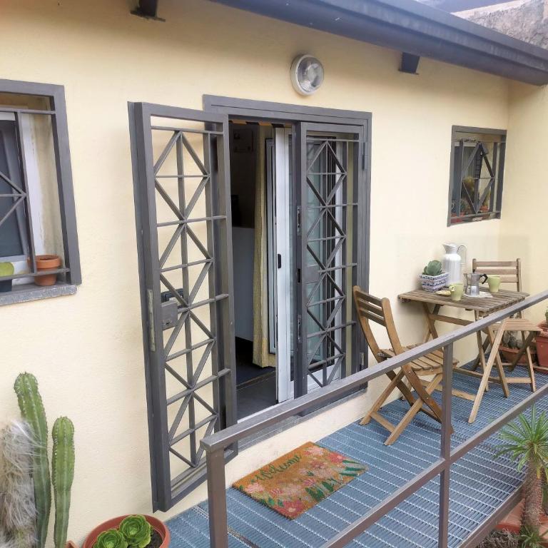 Casetta Correra: terrazzo e relax centro di Napoli - Monolocale con Balcone - 19
