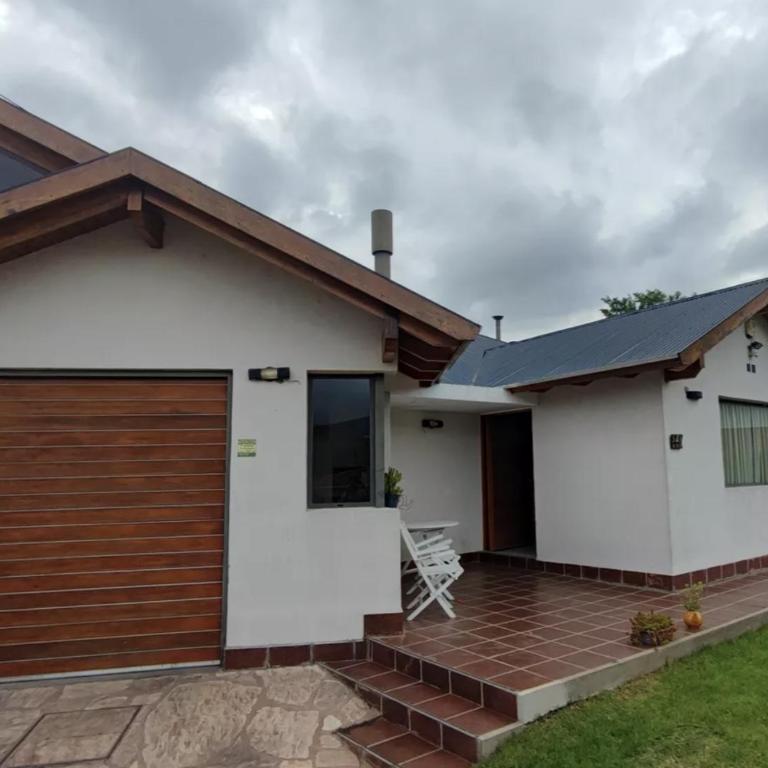 Amplia casa en La Falda - Casa - 3