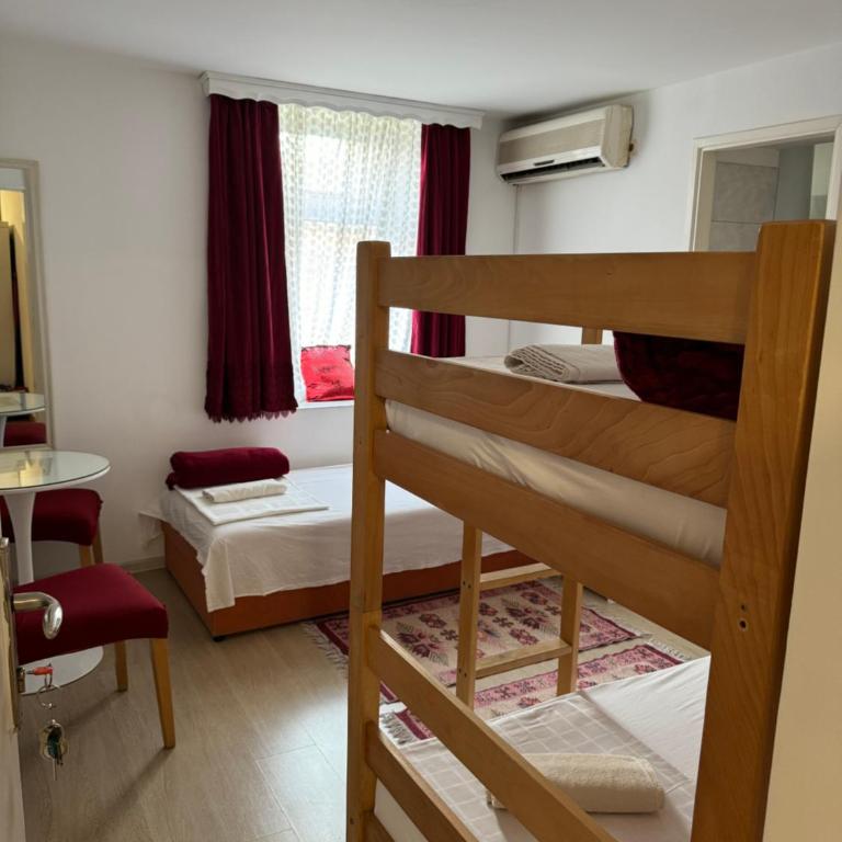 Apartments and rooms Lena - Triple Room with Private Bathroom - 10