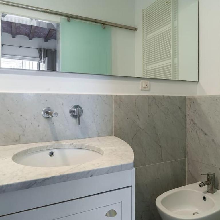 Canela Homes BARCELONA LIGHT - Three-Bedroom Apartment - 7