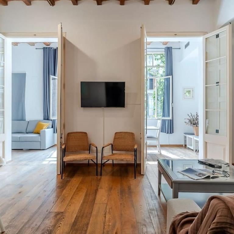 Canela Homes BARCELONA LIGHT - Three-Bedroom Apartment - 17