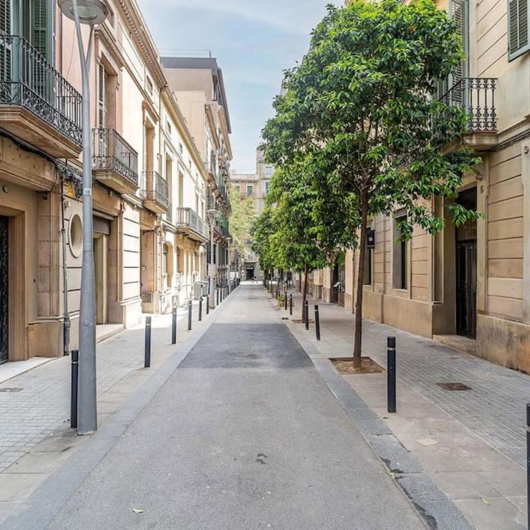 Canela Homes BARCELONA LIGHT - Three-Bedroom Apartment - 29