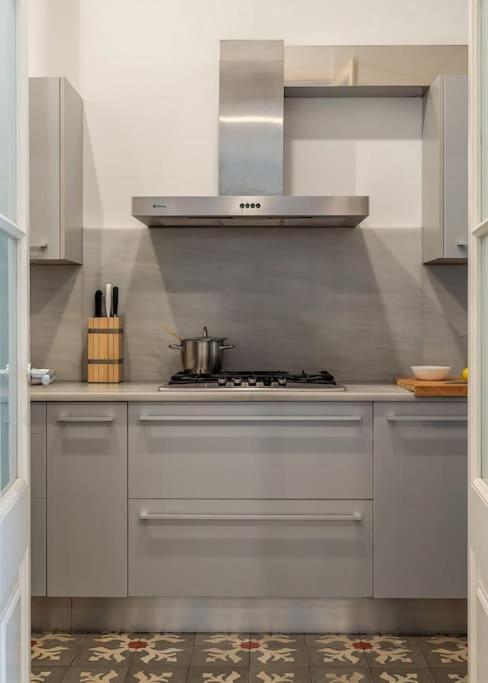 Canela Homes BARCELONA LIGHT - Three-Bedroom Apartment - 31