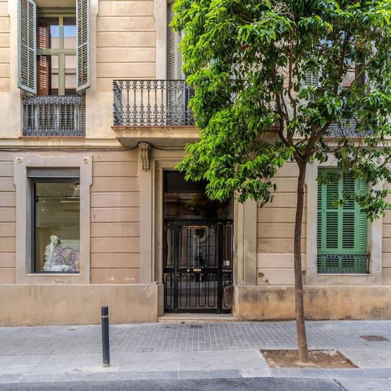 Canela Homes BARCELONA LIGHT - Three-Bedroom Apartment - 35
