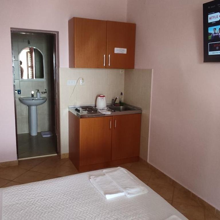 Apartments Cejovic - Studio (2 Odrasle Osobe) - 3