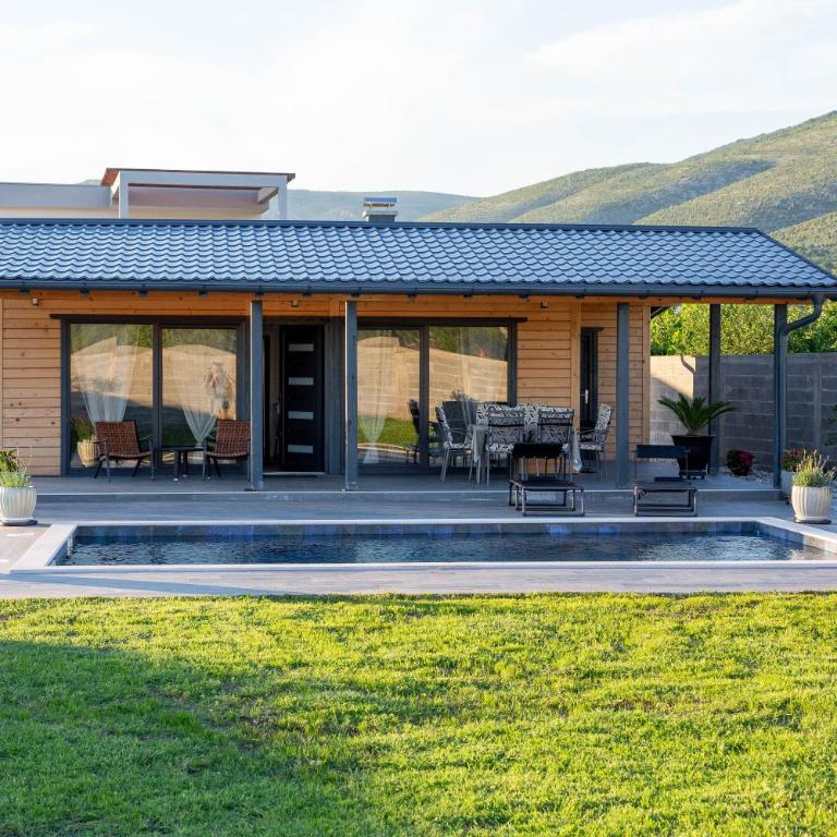 Villa Amelia - Two-Bedroom House - 19