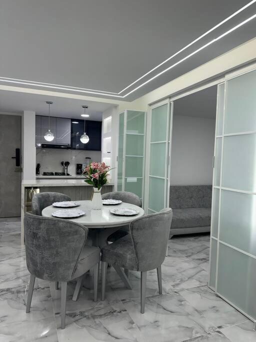 Apartamento Moderno en Ciudad Meléndez - Apartamento de 2 dormitorios - 4