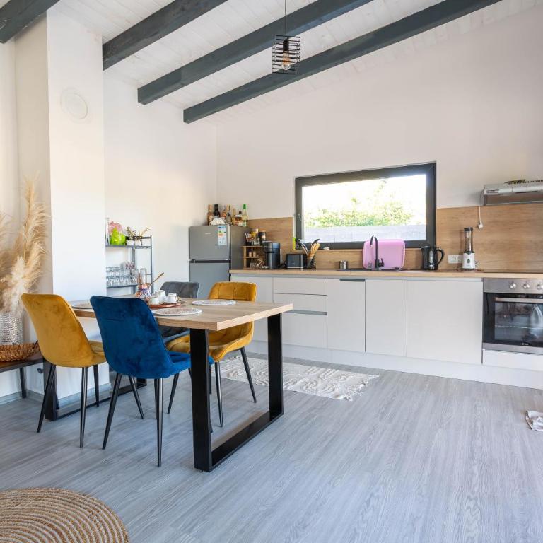 Villa Amelia - Two-Bedroom House - 8