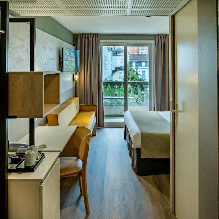 Hôtel La Solitude - Chambre Double ou Lits Jumeaux Supérieure avec Balcon - 6