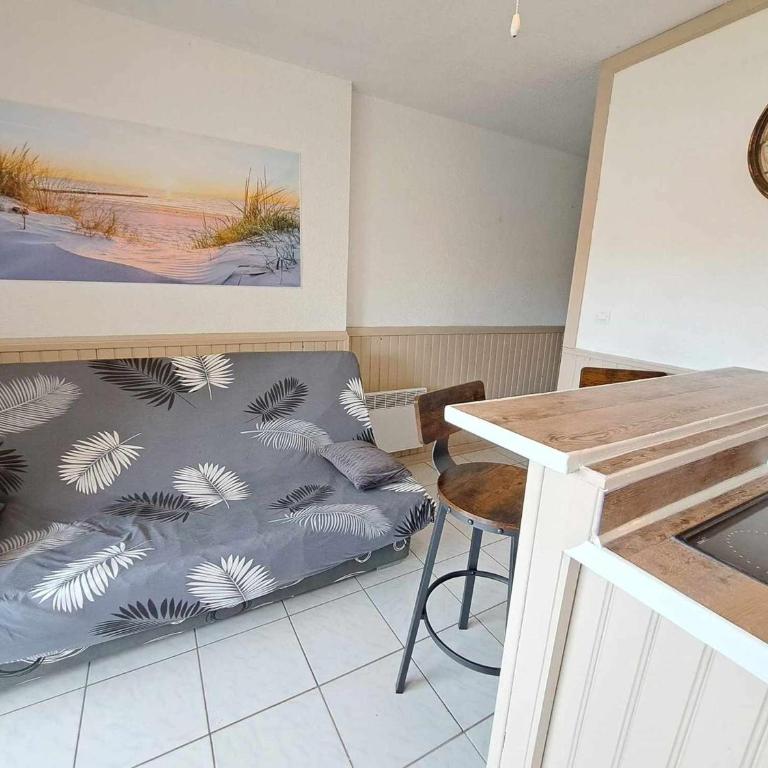 Appartement 2 Pièces avec Piscine, Parking Privé et Proche Plage pour 4 Personnes - FR-1-326-820 - Apartment - 4