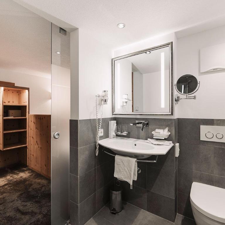 Hotel Piz Buin - Einzelzimmer mit Balkon - 6