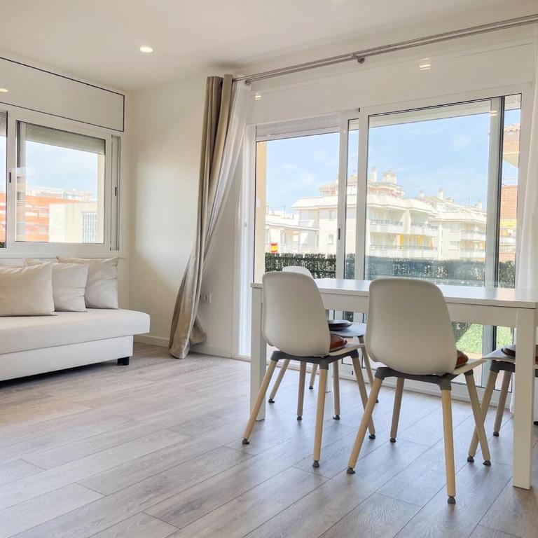 Palm Beach by Unik Vacation - Two-Bedroom Apartment - 31