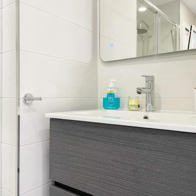 Palm Beach by Unik Vacation - Two-Bedroom Apartment - 37