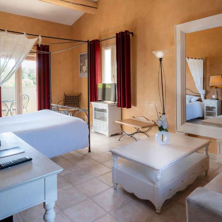 Mas De La Senancole & Spa - Suite Junior - Vue sur Jardin - 1