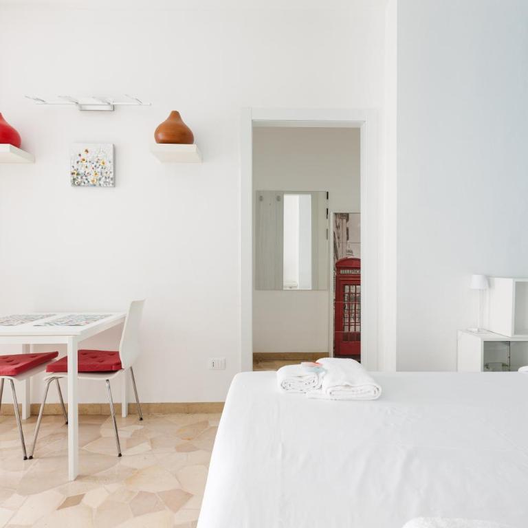 GuestHost - Lorenteggio-Piazza Frattini Balcony Apartment - Monolocale con Balcone - 7