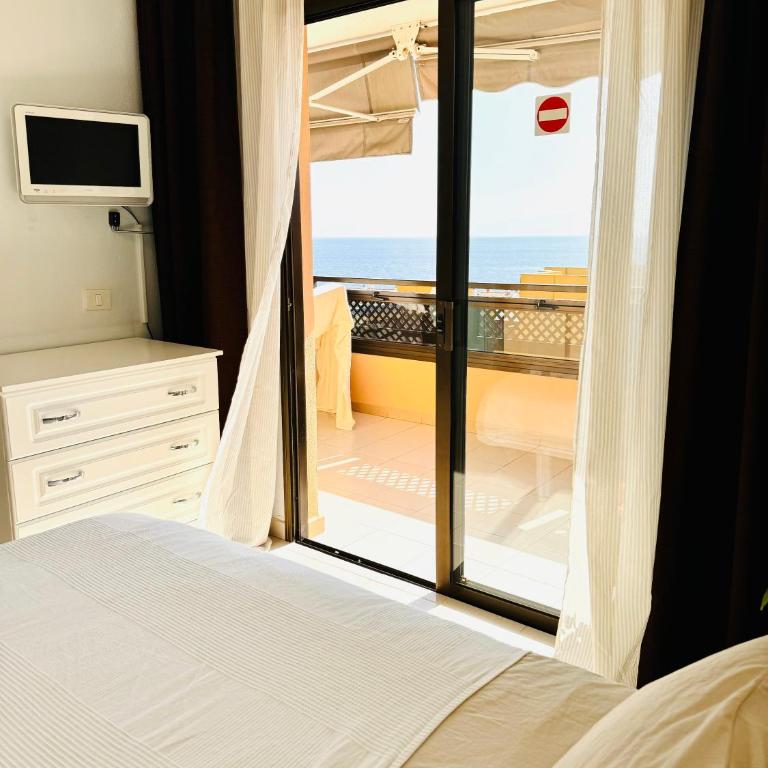 Casa HUGO - ocean view, quiet pool, fibre net, los Gigantes - Apartamento de 1 dormitorio - 25