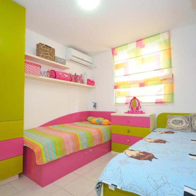 Petrovac Bay Apartments - Three-Bedroom Apartment with Sea View - 7