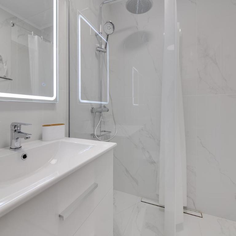 CB Living - 2 bedroom bungalow near Zenia Beach - Apartamento de 2 dormitorios - 4