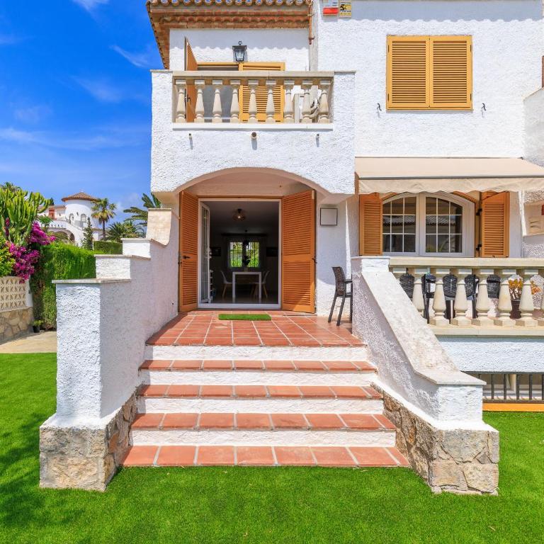 UHC Casa Mistral - Casa de 3 dormitorios - 2