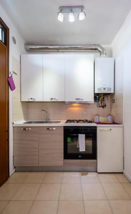 Comfort Flat Vicenza with parking! - Appartamento con 1 Camera da Letto - 13
