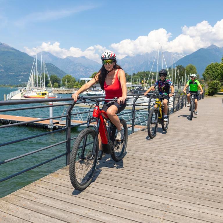 Villa Lago Groundfloor Lakefront Beach Garden Bike&Boat& Scooter Lake Como - Appartamento con 2 Camere da Letto - 17