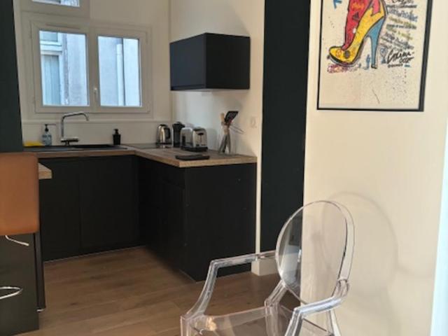 Studio totalement rénové en plein centre-ville devant la Préfecture de Lyon - Apartment mit 1 Schlafzimmer - 11