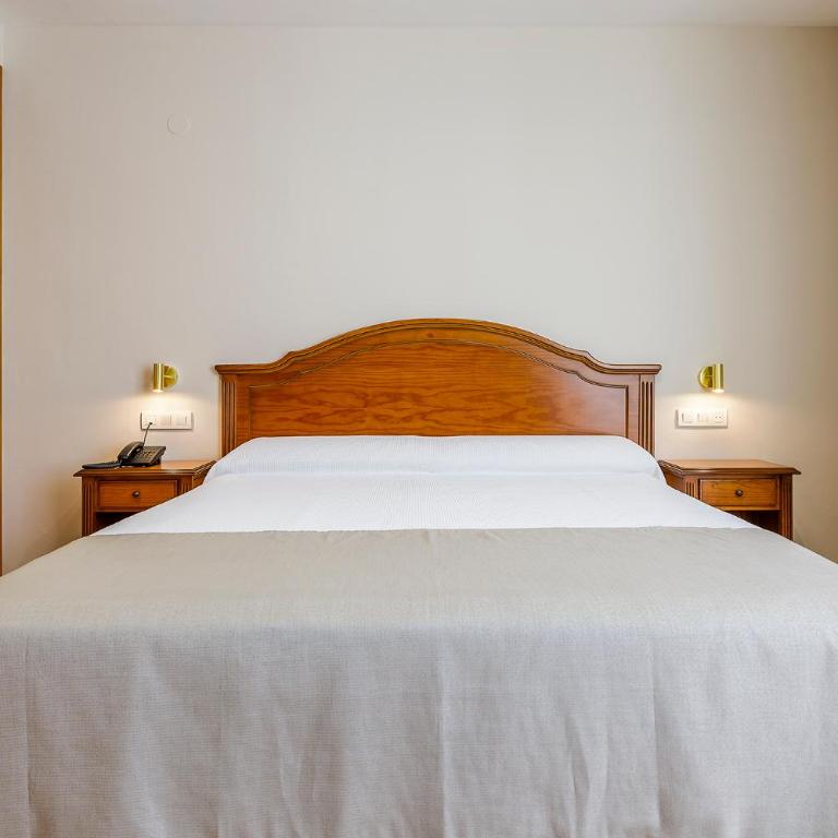 Hotel Almijara - Mares - Superior Double Room - 4