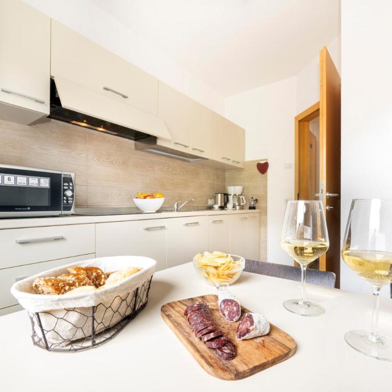 Vera Apartment - Appartamento con 2 Camere da Letto - 7