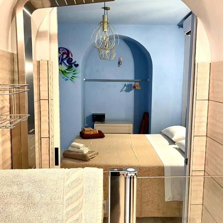 Carlo di Borbone Apartments - Napoli Chiaia - Appartamento con 1 Camera da Letto - 23