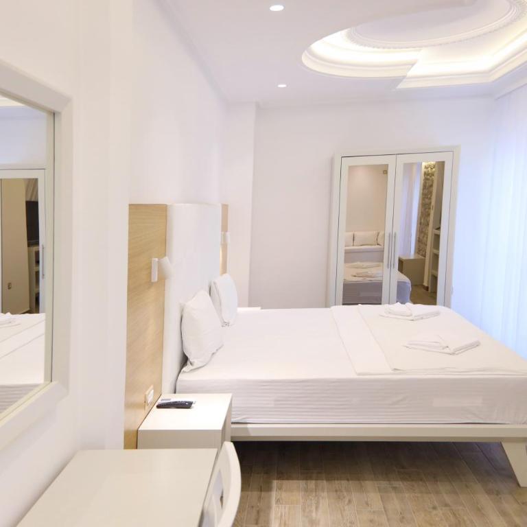Hotel RR - Triple Room with Sea View - 3