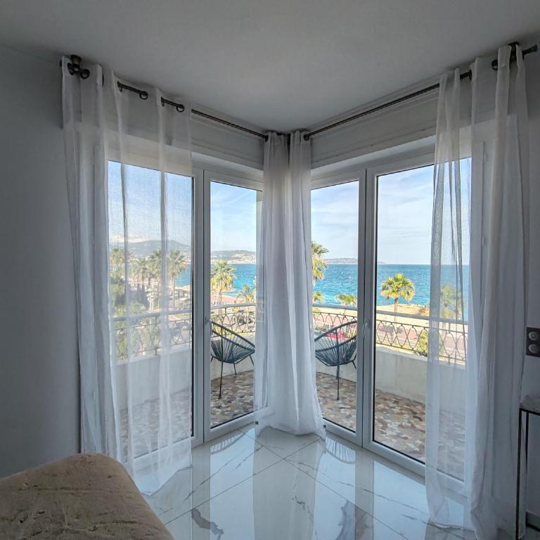 Beach front, Superbe appartement pour 4 personnes - Appartement 2 Chambres - 3
