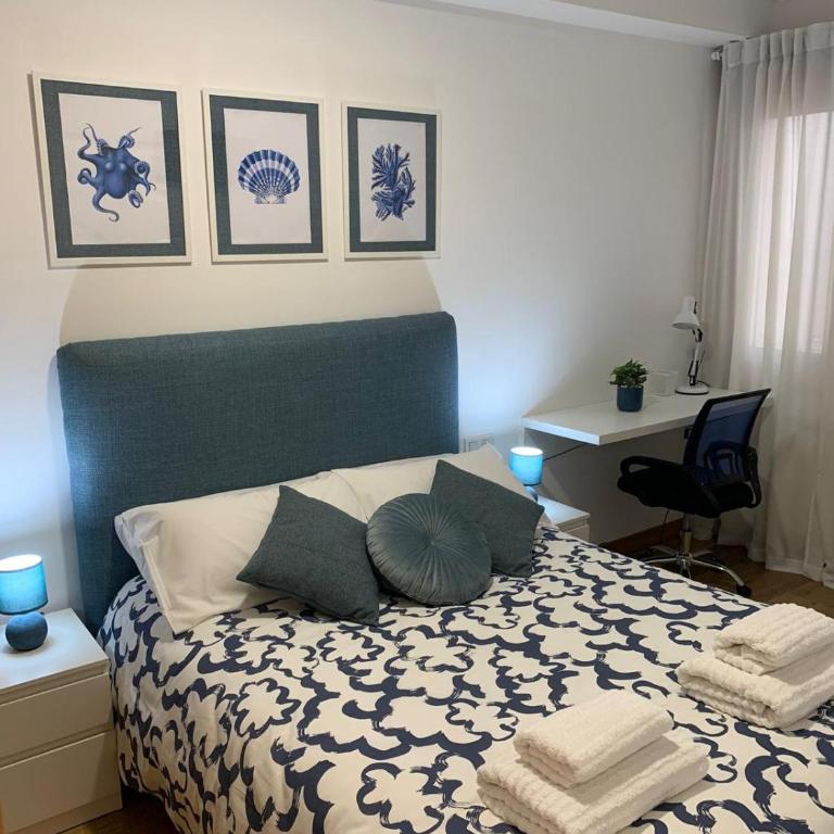 playAguete - One-Bedroom Apartment - 10