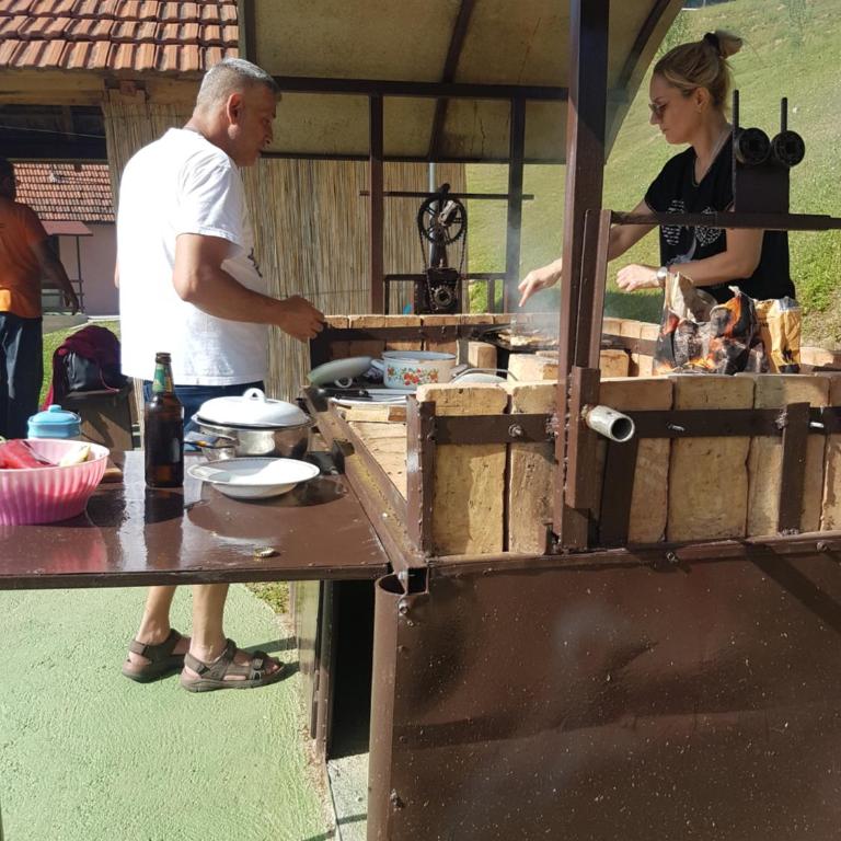 Seosko domacinstvo Radovanovic - Kuća sa 2 Spavaće Sobe - 10