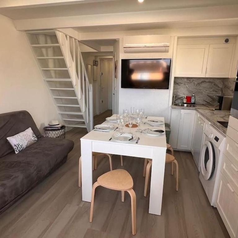 Appartement Marseillan Plage - Three-Bedroom Apartment - 6