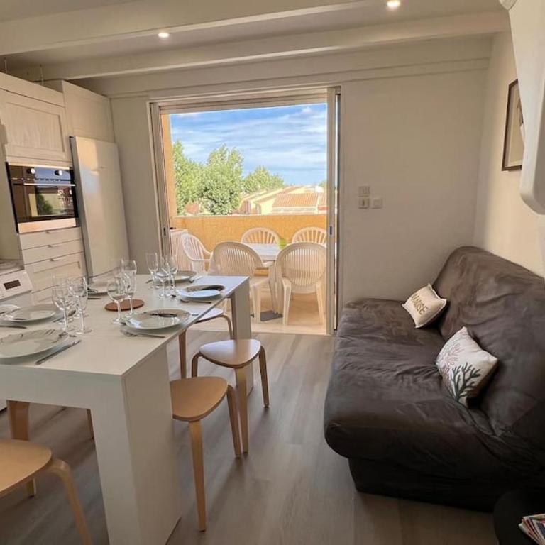 Appartement Marseillan Plage - Three-Bedroom Apartment - 9