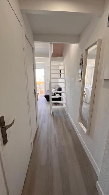 Appartement Marseillan Plage - Three-Bedroom Apartment - 8