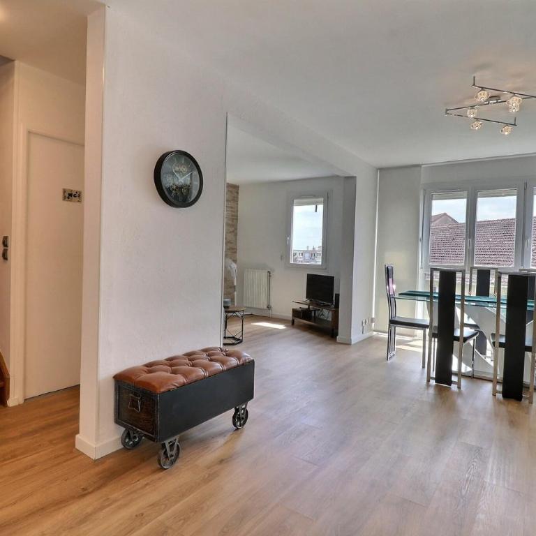 Le Factory - idéal PRO/famille*WiFi*parking privé - Appartement en Duplex - 9