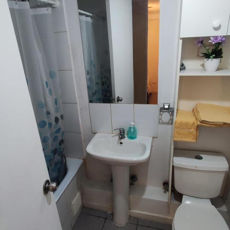 Departamento 3 dormitorios 1 baño cerca aeropuerto internacional Pudahuel Santiago Chile - One-Bedroom Apartment - 17