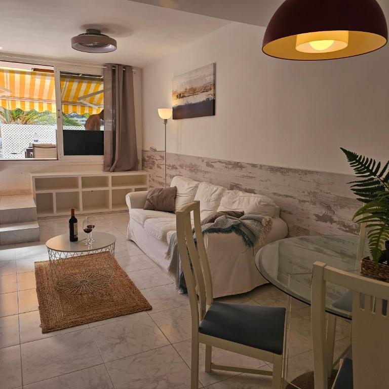 Comfortable duplex apartment near the beach - Casa - 10