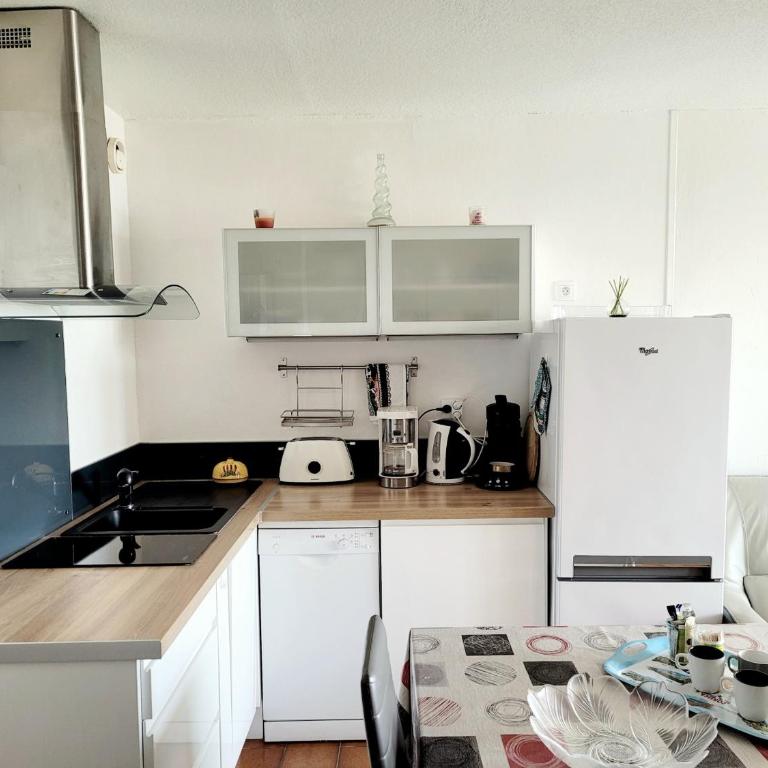 Canet-en-Roussillon - 4 personnes - T2 - Parking privé - Climatisation - FR-1-794-102 - Appartement - 7