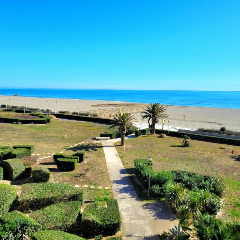 Canet-en-Roussillon T2 moderne 4 pers, accès plage, WiFi, box privé - FR-1-794-110 - Apartment - 1