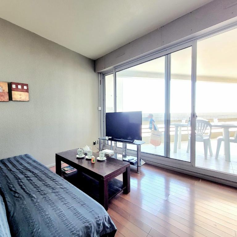 Canet-en-Roussillon T2 moderne 4 pers, accès plage, WiFi, box privé - FR-1-794-110 - Apartment - 7