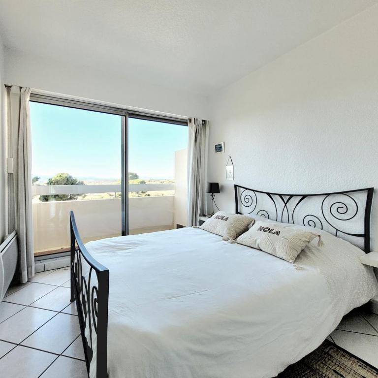 Canet-en-Roussillon: T2 moderne avec terrasse, parking privé et ascenseur pour 4 pers - FR-1-794-129 - Appartement - 3