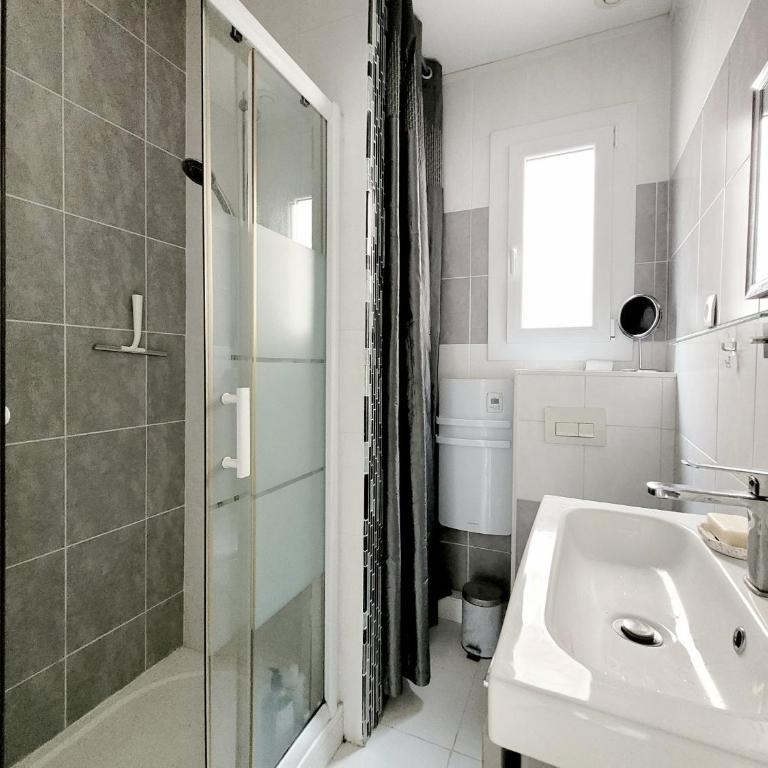 Maison T3 climatisée à Canet - 6 pers, terrasse, parking, proche mer - FR-1-794-134 - Maison de Vacances - 13