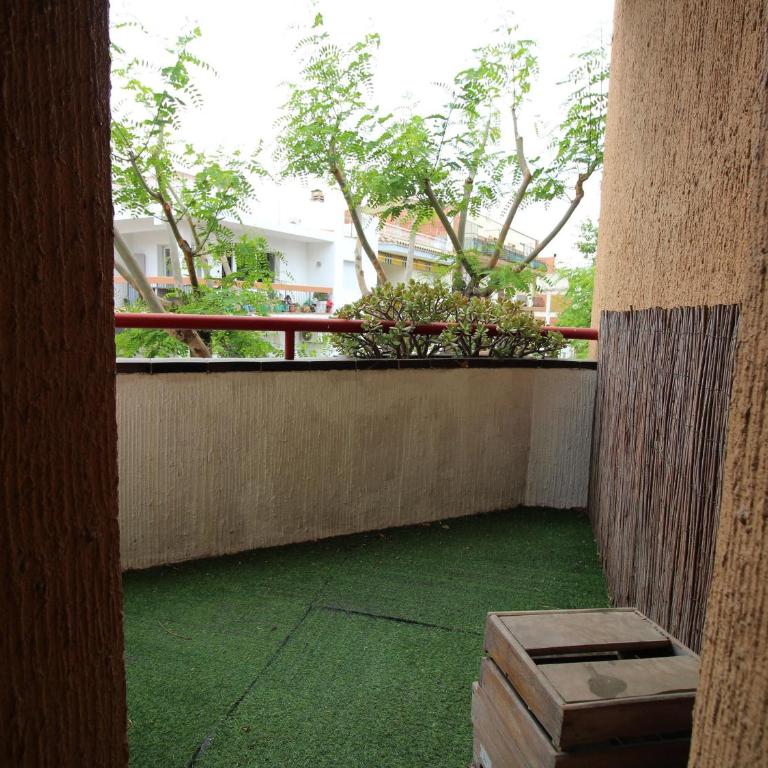 Apartamento céntrico a 20m de la playa del Puerto con TV, aire acondicionado y terraza - ES-228-189 - Apartamento - 4