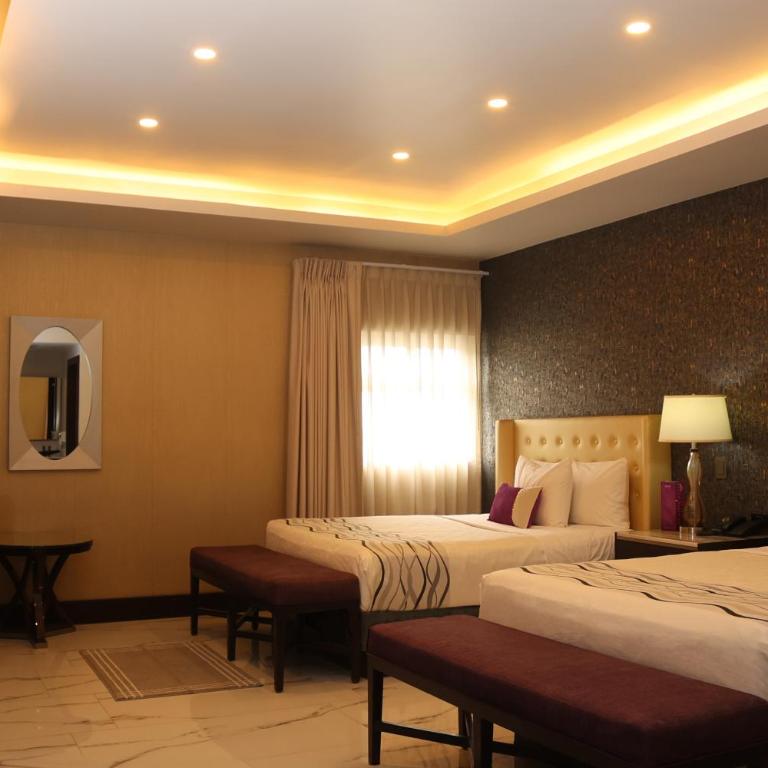 Hotel West Plaza - Habitación Doble Deluxe - 2 camas - 9