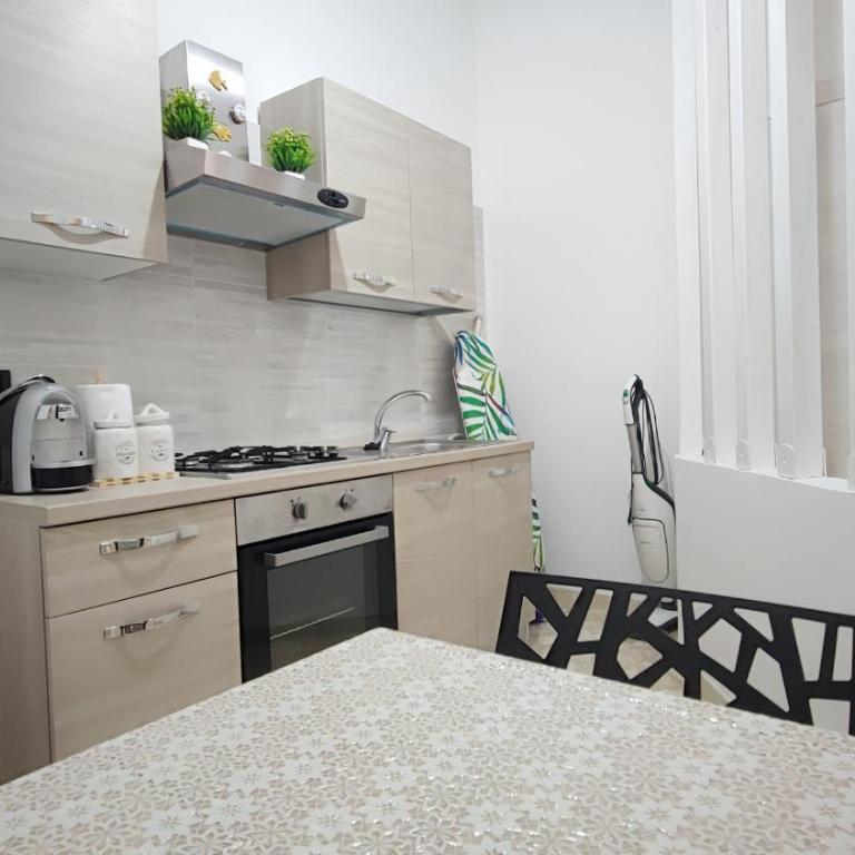 THALNA APARTMENT, Casa Vacanza Porto Cesareo Centro - Two-Bedroom House - 5
